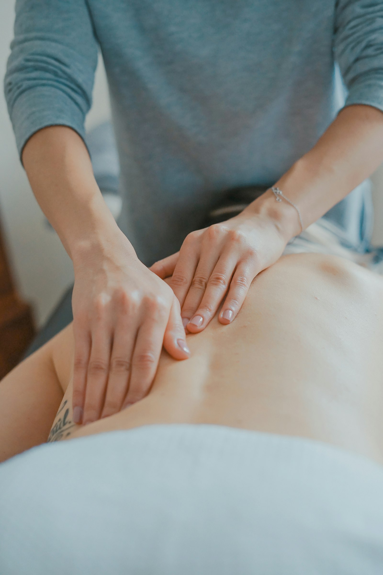 Sesión de fisioterapia en Clínica Respira